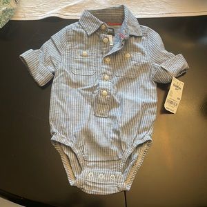 NWT OshKosh B’gosh size 6 months button down onesie